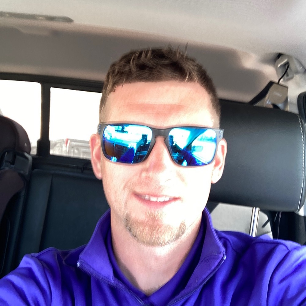 Meet your Posher, Colby